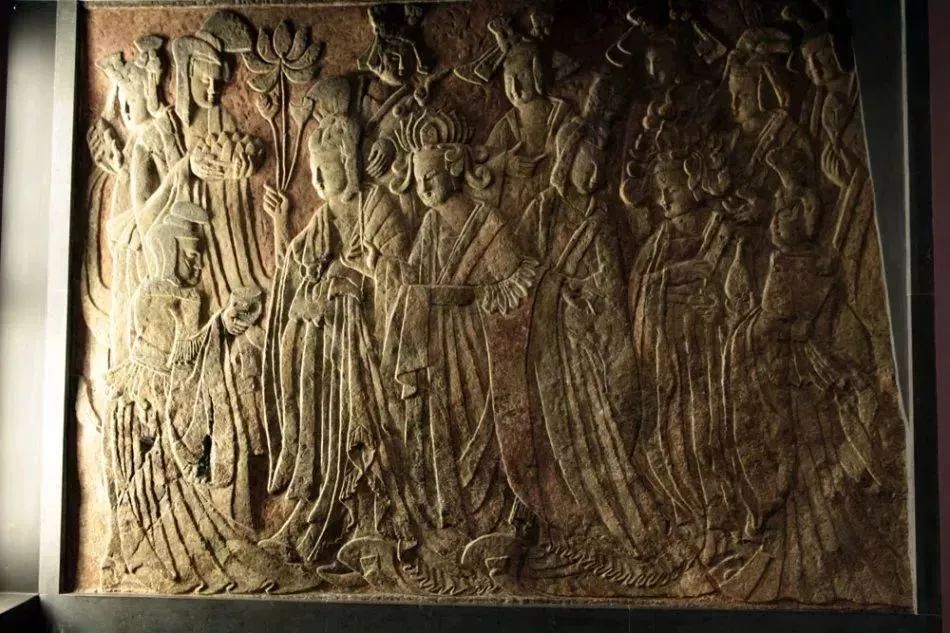 �й�8000������Ȼ�������һ������С�ǣ�