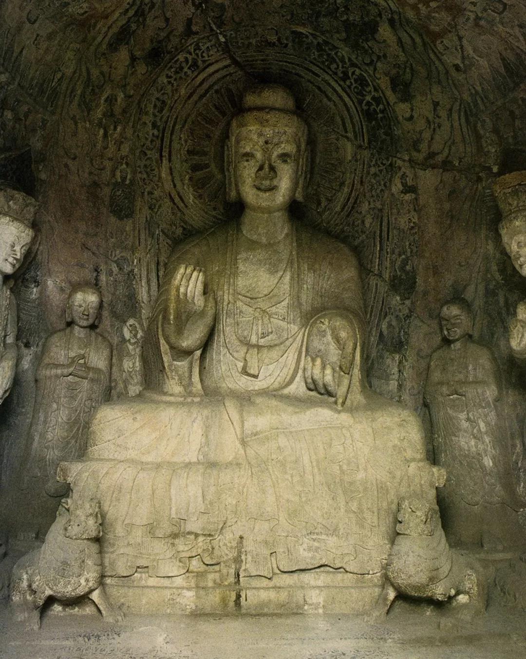 ��˵�Ŵ�ʯ������Ĳ����ں�